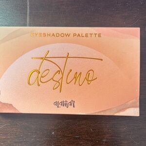 Alamar Destino Palette in Warm Hues